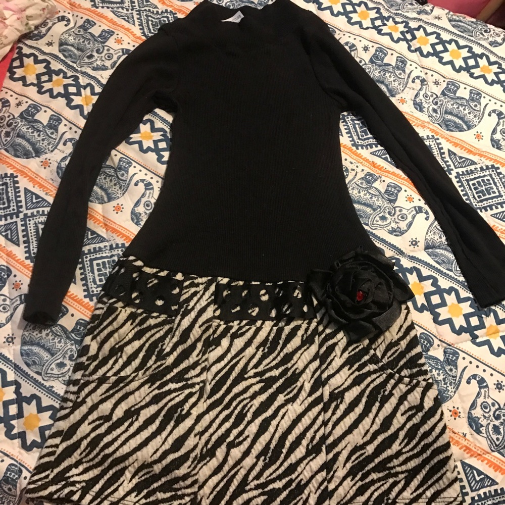Adorable girls dress!!